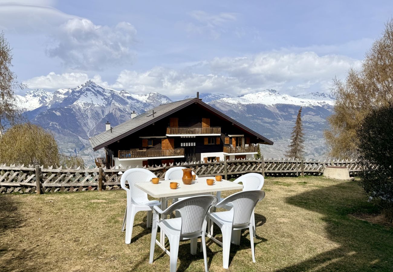 Tuin Appartement Beaulieu F 014 in Veysonnaz, Zwitserland