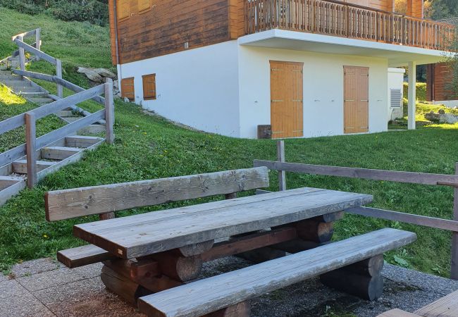 Chalet in Salins - Fontannets 003 QUIET & SUPERIOR chalet 10 pers Chalet in Salins - Fontannets 003 QUIET & SUPERIOR chalet 10 pers