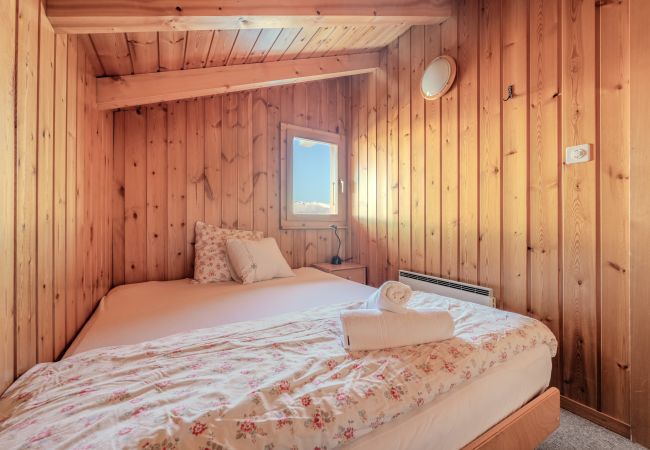 Chalet in Salins - Fontannets 008 QUIET & SUPERIOR chalet 10 pers Chalet in Salins - Fontannets 008 QUIET & SUPERIOR chalet 10 pers