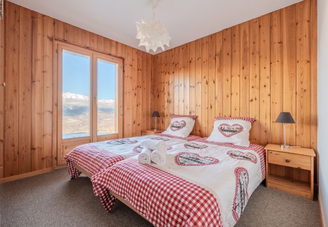 Chalet in Salins - Fontannets 008 QUIET & SUPERIOR chalet 10 pers Chalet in Salins - Fontannets 008 QUIET & SUPERIOR chalet 10 pers