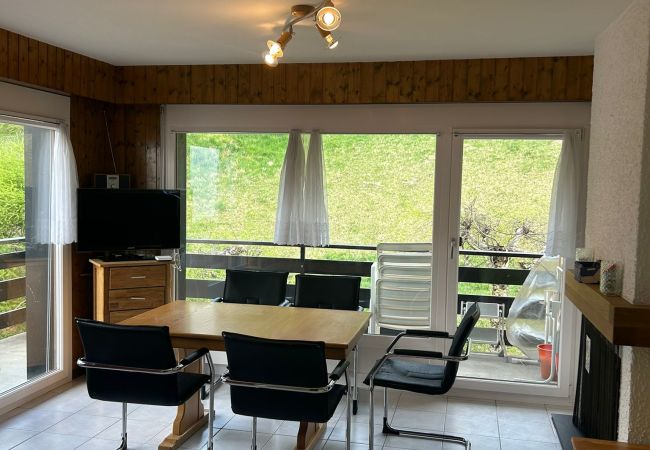 Eetkamer Appartement Ramuge A 037, in Veysonnaz, Zwitserland