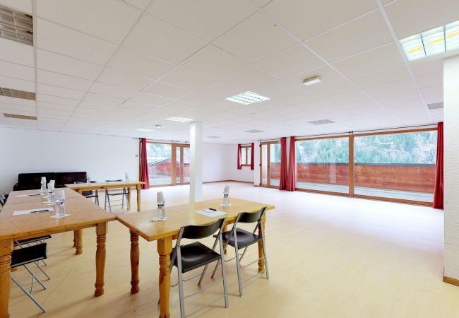 Studio in Orelle - Hameau 5 201a - SPA & PISCINE studio 4 pers. Studio in Orelle - Hameau 5 201a - SPA & PISCINE studio 4 pers.