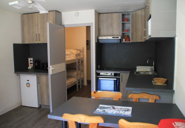 Studio in Châtel - Portes Du Soleil PSA47 TELECABINE & MOUNTAIN 4 Per Studio in Châtel - Portes Du Soleil PSA47 TELECABINE & MOUNTAIN 4 Per