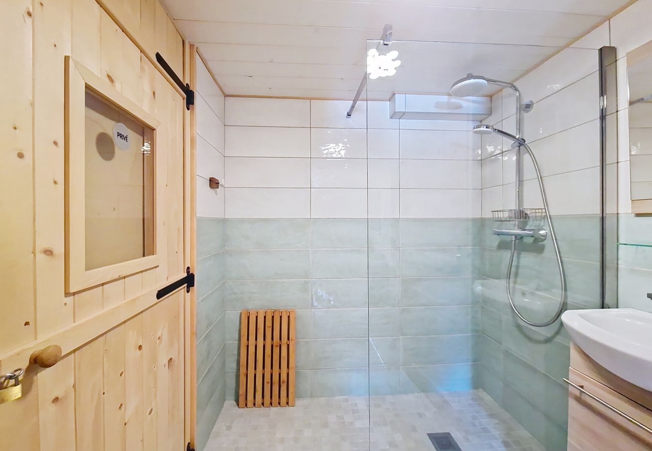 Chalet in Châtel - Chalet Casimir CSM CHARMING & NATURE 10 Pers. Chalet in Châtel - Chalet Casimir CSM CHARMING & NATURE 10 Pers.