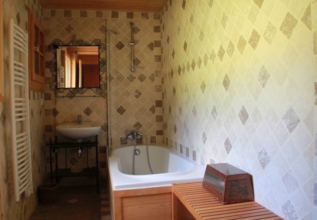 Chalet in Châtel - Chalet Fleur d'oranger FLO NATURE & QUIET 13 Pers. Chalet in Châtel - Chalet Fleur d'oranger FLO NATURE & QUIET 13 Pers.