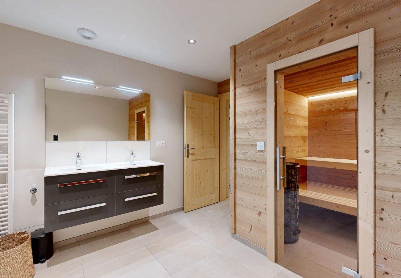 Chalet in Châtel - Chalet La Frenaie FRN NATURE & MODERN 10 Pers