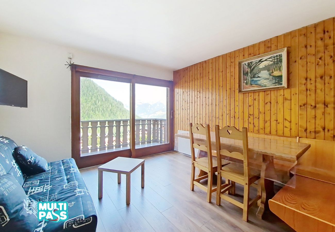 Woonkamer Tavaillons 31 - TV31 Centre Châtel