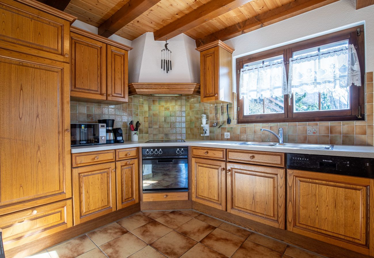Keuken Chalet Hibou in Veysonnaz, Zwitserland