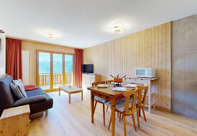 Eetkamer Appartement Hortensia H 022 in Veysonnaz, Zwitserland