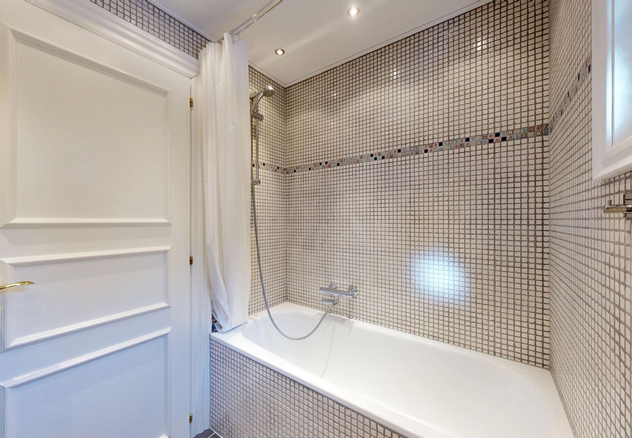 Badkamer Chalet Fontannets 002 in Salins, Zwitserland