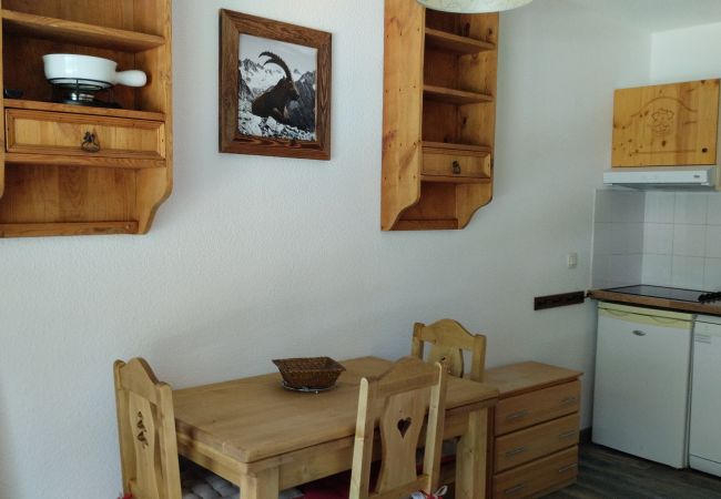 Appartement à Orelle - Hameau 1 103 - SPA & PISCINE appartement 4 pers Appartement à Orelle - Hameau 1 103 - SPA & PISCINE appartement 4 pers