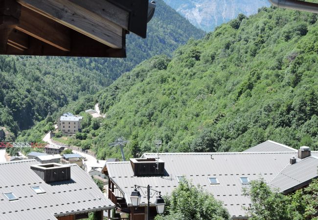 Studio à Orelle - Hameau 6 201a - SPA & PISCINE studio 2 pers. Studio à Orelle - Hameau 6 201a - SPA & PISCINE studio 2 pers.