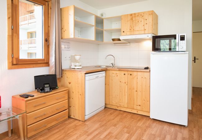 Studio à Orelle - Hameau 8 201 - SPA & PISCINE studio 4 pers. Studio à Orelle - Hameau 8 201 - SPA & PISCINE studio 4 pers.