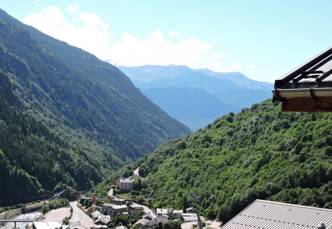 Studio à Orelle - Hameau 8 301 - SPA & PISCINE studio 2 pers. Studio à Orelle - Hameau 8 301 - SPA & PISCINE studio 2 pers.