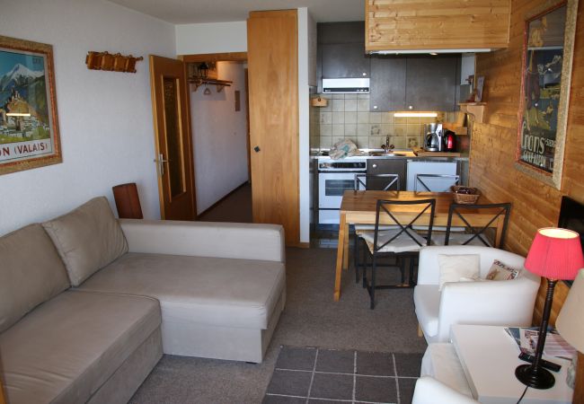 Salle à manger Appartement Les Mélèzes S 031, à Veysonnaz en Suisse 