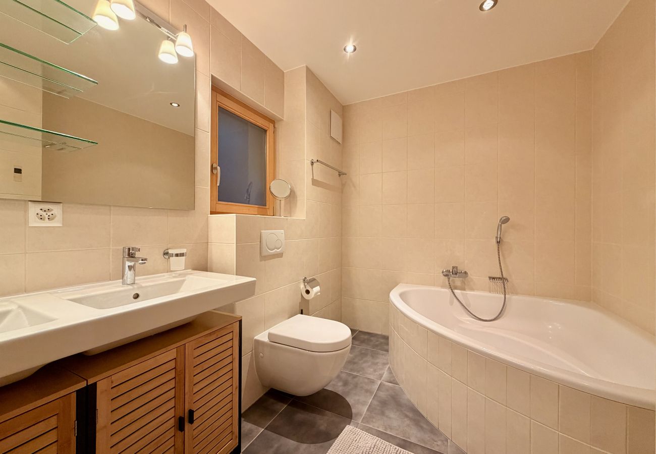 Salle de bain Appartement Hauts de Veysonnaz HV1 001, à Veysonnaz en Suisse