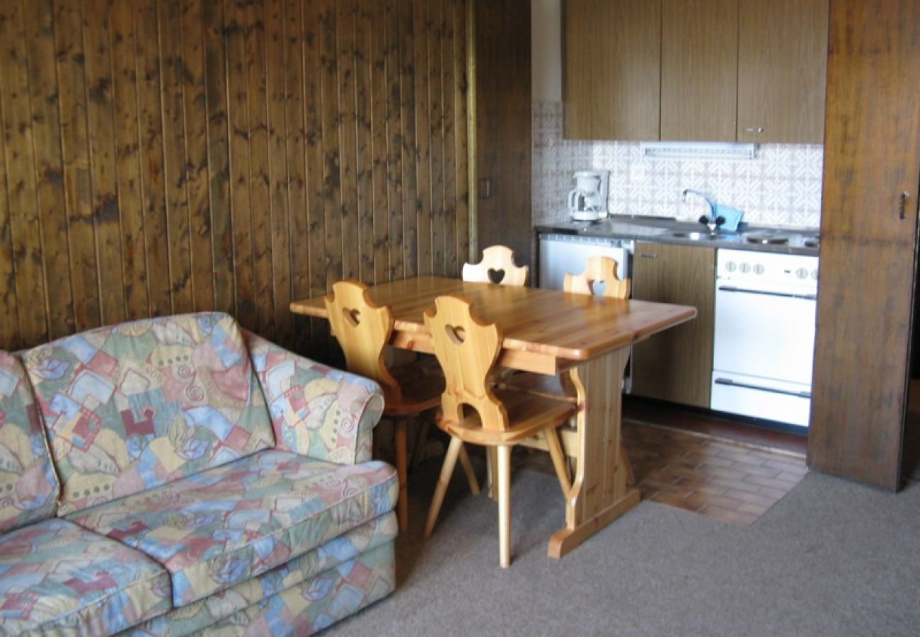 Salle à manger appartement Ramuge A 012 à Veysonnaz en Suisse