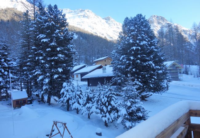 Appartement à Zinal - Polaris 1 006 - LUXE & SKI LIFT apartment 6 pers Appartement à Zinal - Polaris 1 006 - LUXE & SKI LIFT apartment 6 pers