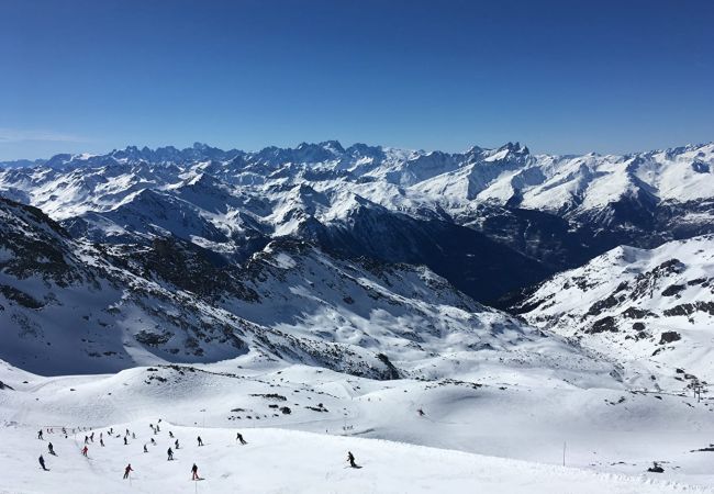 Appartement à Orelle - Hameau 4 502 - SPA & PISCINE appartement 6 pers Appartement à Orelle - Hameau 4 502 - SPA & PISCINE appartement 6 pers