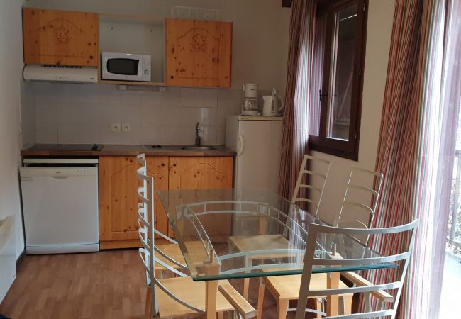 Appartement à Orelle - Hameau 4 502 - SPA & PISCINE appartement 6 pers Appartement à Orelle - Hameau 4 502 - SPA & PISCINE appartement 6 pers