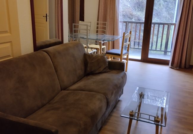 Appartement à Orelle - Hameau 4 502 - SPA & PISCINE appartement 6 pers Appartement à Orelle - Hameau 4 502 - SPA & PISCINE appartement 6 pers