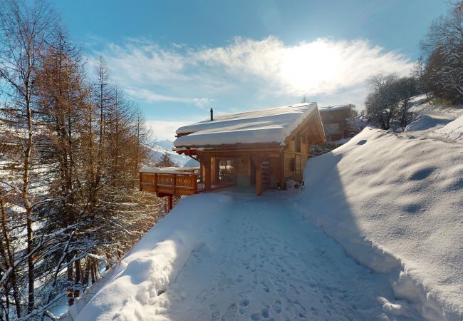 Chalet à Vex - Ecureuil noir COSY & QUIET chalet 10 personnes Chalet à Vex - Ecureuil noir COSY & QUIET chalet 10 personnes