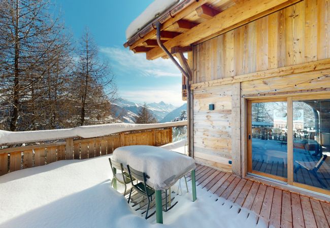 Chalet à Vex - Ecureuil noir COSY & QUIET chalet 10 personnes Chalet à Vex - Ecureuil noir COSY & QUIET chalet 10 personnes