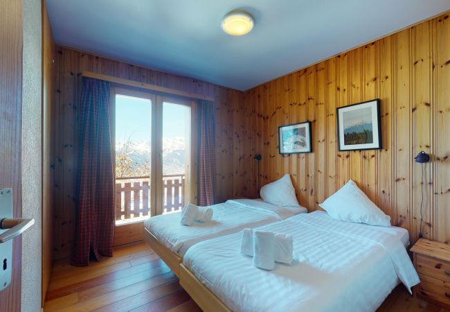 Chalet à Veysonnaz - Tschoueilles 005 MOUNTAIN & QUIET chalet 10 pers Chalet à Veysonnaz - Tschoueilles 005 MOUNTAIN & QUIET chalet 10 pers