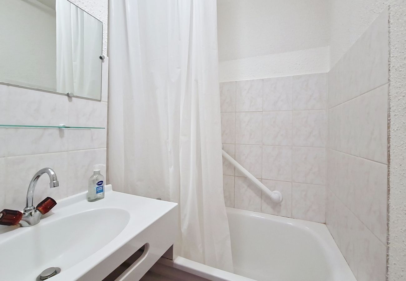 Studio à Châtel - Amarillys AM2 MOUNTAIN & TELECABINE 4 Pers. Studio à Châtel - Amarillys AM2 MOUNTAIN & TELECABINE 4 Pers.