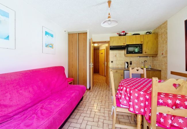 Salon Mermy B1 - Linga