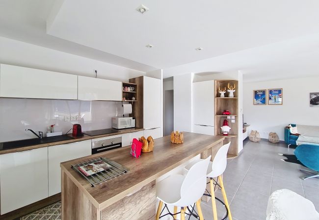 Appartement à Châtel - Chalets Juliette CJA0304 CHARMING & SUN 4 Pers. Appartement à Châtel - Chalets Juliette CJA0304 CHARMING & SUN 4 Pers.