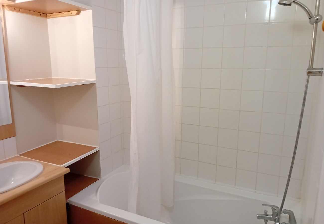 Salle de bain Appartement Terrasses F 105 à Termignon en France