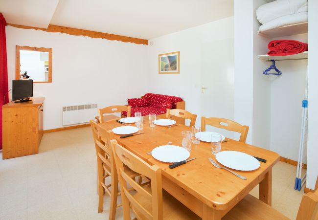 Apartment in Val Cenis - Balcons H 026 - PARC NAT. VANOISE appart. 6 pers. Apartment in Val Cenis - Balcons H 026 - PARC NAT. VANOISE appart. 6 pers.