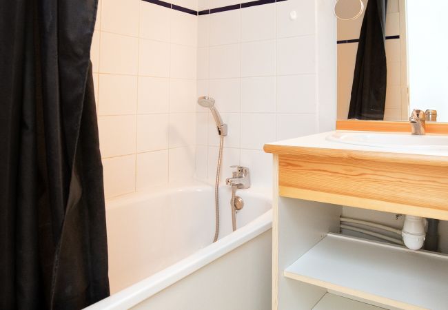 Apartment in Val Cenis - Balcons B 007 - PARC NAT. VANOISE appart. 6 pers. Apartment in Val Cenis - Balcons B 007 - PARC NAT. VANOISE appart. 6 pers.