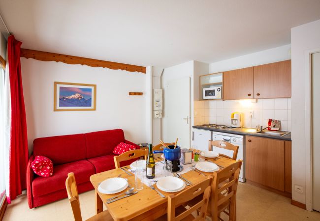 Apartment in Val Cenis - Balcons B 014 - PARC NAT. VANOISE appart. 6 pers. Apartment in Val Cenis - Balcons B 014 - PARC NAT. VANOISE appart. 6 pers.