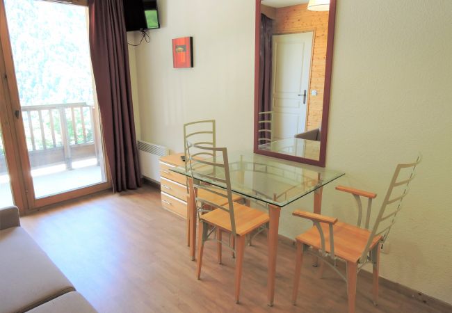 Apartment in Orelle - Hameau 1 103 - SPA & PISCINE appartement 4 pers Apartment in Orelle - Hameau 1 103 - SPA & PISCINE appartement 4 pers