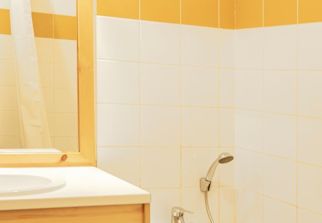 Apartment in Orelle - Hameau 1 103 - SPA & PISCINE appartement 4 pers Apartment in Orelle - Hameau 1 103 - SPA & PISCINE appartement 4 pers