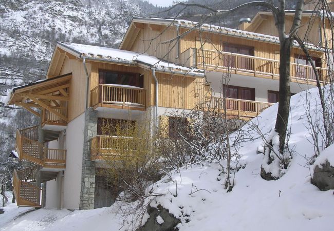 Apartment in Orelle - Hameau 8 002 - SPA & PISCINE appartement 4 pers Apartment in Orelle - Hameau 8 002 - SPA & PISCINE appartement 4 pers