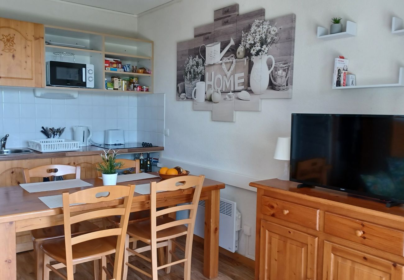 Apartment in Chamrousse - Vercors 1 035-FAMILLE & MONTAGNE appart. 6 pers