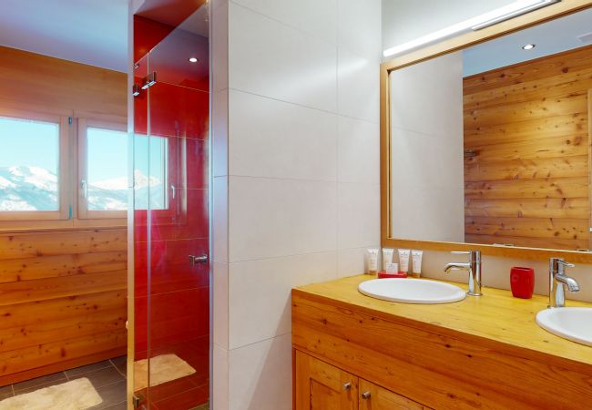 Chalet in Veysonnaz - Egg SAUNA & LUXURY chalet 16 pers Chalet in Veysonnaz - Egg SAUNA & LUXURY chalet 16 pers