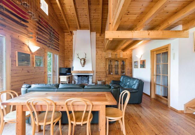Chalet in Veysonnaz - Aeolus MOUNTAIN & QUIET chalet 12 pers Chalet in Veysonnaz - Aeolus MOUNTAIN & QUIET chalet 12 pers