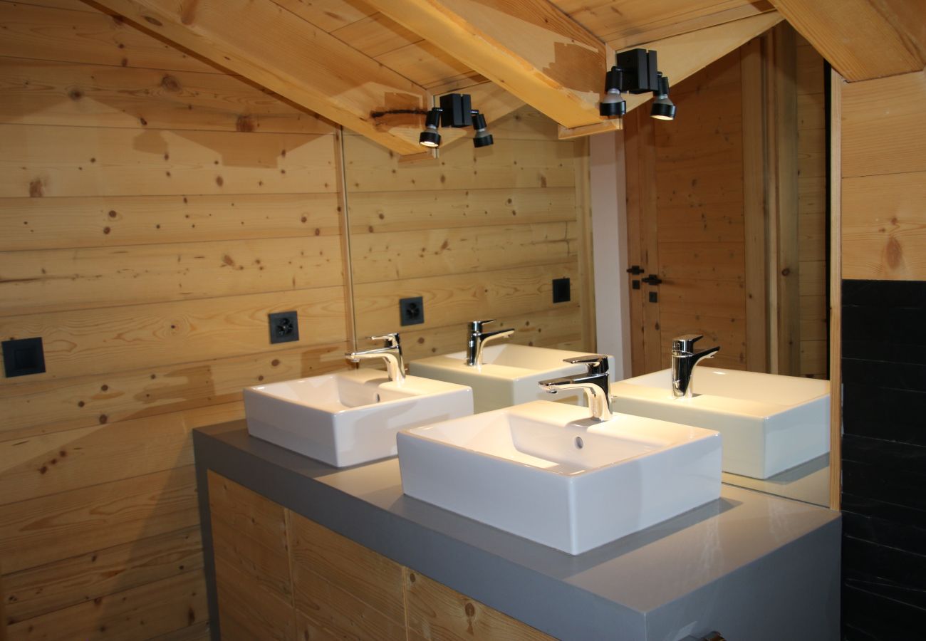 Chalet in Les Masses - La Trinité MOUNTAIN & GARDEN chalet 10 pers
