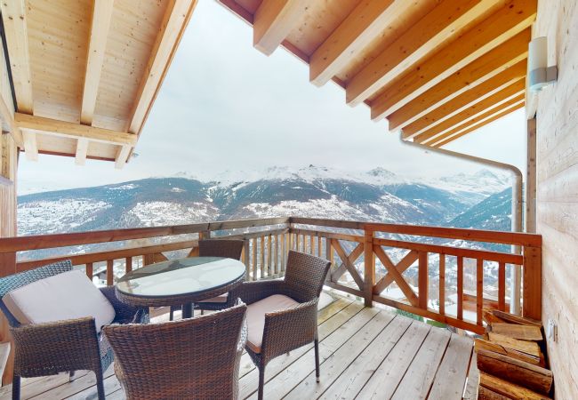 Chalet in Hérémence - Etoiles des Neiges LUXE & JACUZZI chalet 12 pers Chalet in Hérémence - Etoiles des Neiges LUXE & JACUZZI chalet 12 pers