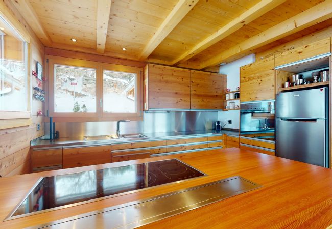 Chalet in Hérémence - Etoiles des Neiges LUXE & JACUZZI chalet 12 pers Chalet in Hérémence - Etoiles des Neiges LUXE & JACUZZI chalet 12 pers