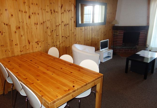 Apartment in Les Agettes - Mayens de l'Ours CZ 013 - MOUNTAIN apartment 8 per Apartment in Les Agettes - Mayens de l'Ours CZ 013 - MOUNTAIN apartment 8 per