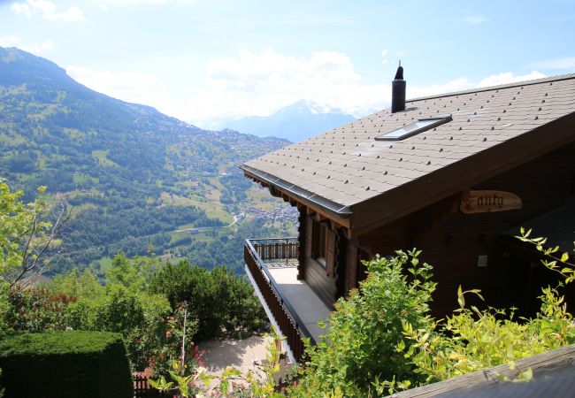 Chalet in Veysonnaz - Eanta SUNNY & MOUNTAIN chalet 10 pers Chalet in Veysonnaz - Eanta SUNNY & MOUNTAIN chalet 10 pers