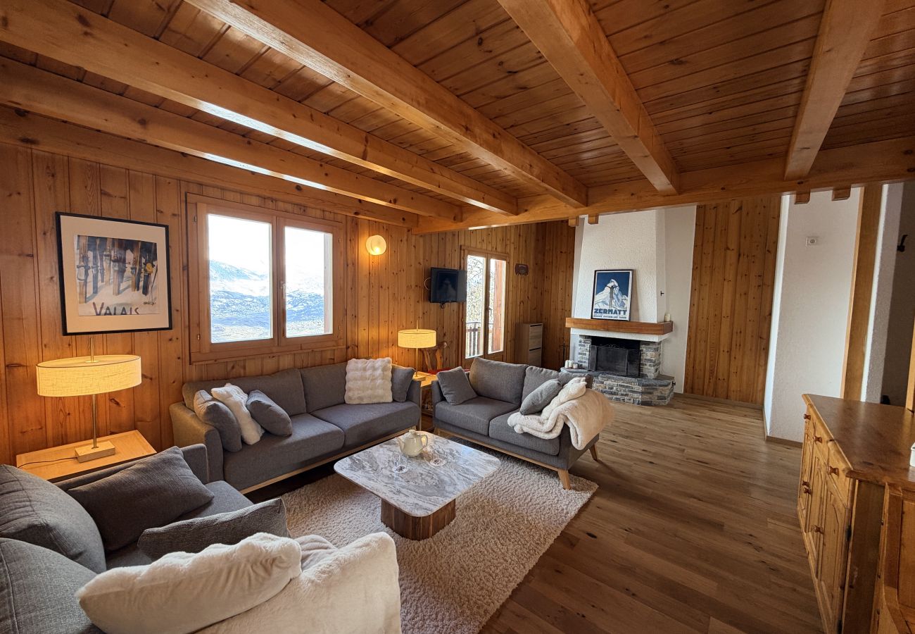 Living room Chalet Fontannets 001 in Veysonnaz, Switzerland