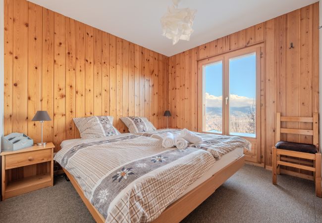 Chalet in Salins - Fontannets 008 QUIET & SUPERIOR chalet 10 pers Chalet in Salins - Fontannets 008 QUIET & SUPERIOR chalet 10 pers