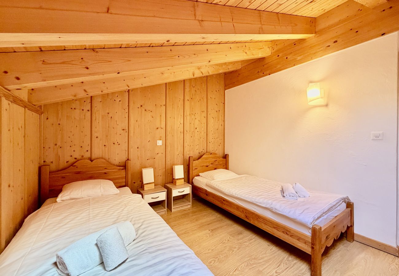 Bedroom Chalet Tschoueilles 009 in Veysonnaz, Switzerland