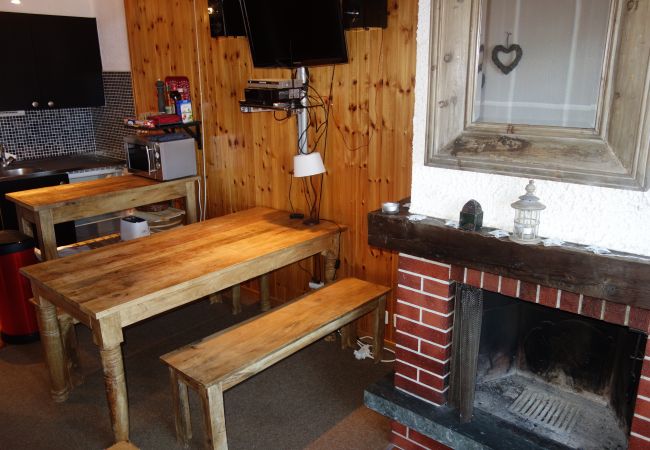 Apartment in Les Agettes - Mayens de l'Ours CZ 031 - MOUNTAIN apartment 6 per Apartment in Les Agettes - Mayens de l'Ours CZ 031 - MOUNTAIN apartment 6 per